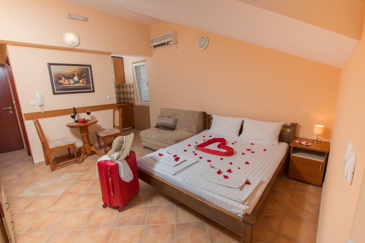 Adzic Apartments Budva Bagian luar foto